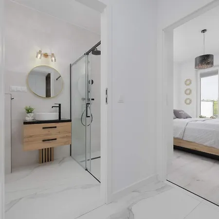 Appartement Nowe Sady Stylish Close To Airport By Renters *