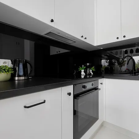 Nowe Sady Stylish Close To Airport By Renters Appartement