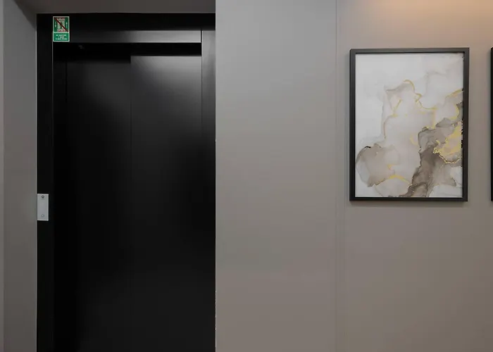 Nowe Sady Stylish Close To Airport By Renters